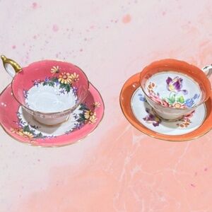 2 Gorgeous Teacups Paragon and Coalport